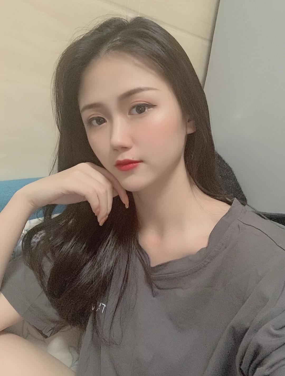 甜美粉嫩紧致的小妹妹